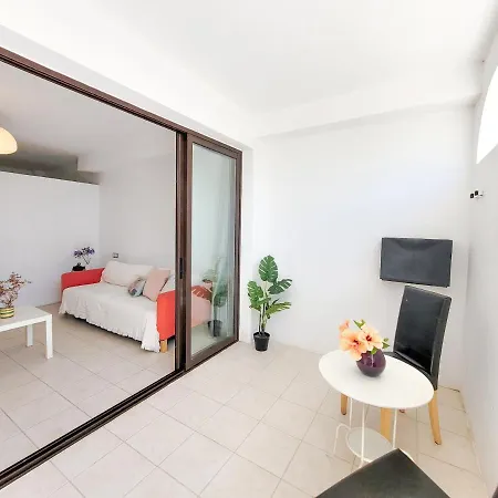 Adejeparadise25-b Duplex Views&heatedpool