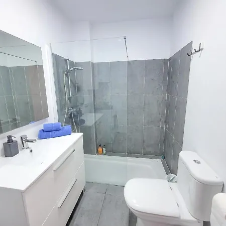 Adejeparadise25-b Duplex Views&heatedpool