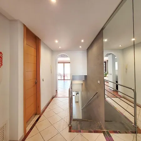 Adejeparadise25-b Duplex Views&heatedpool